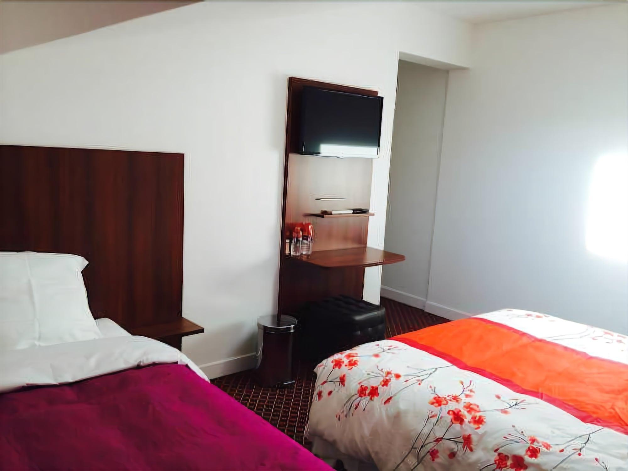 סן-קלוד Hotel Rythme מראה חיצוני תמונה